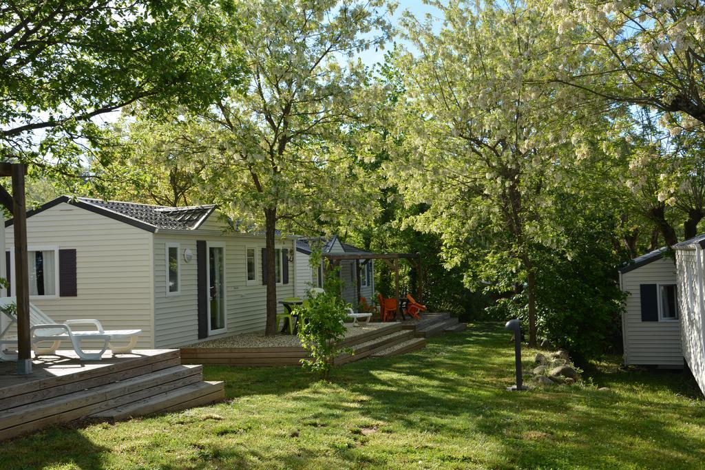 Camping La Digue Chauzon Екстериор снимка